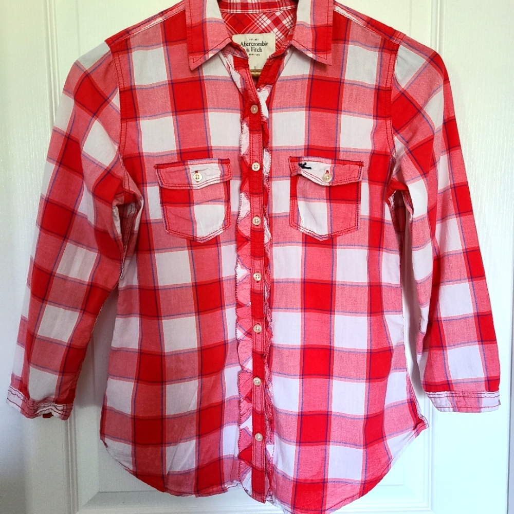 Abercrombie & Finch long sleeve button up shirt
